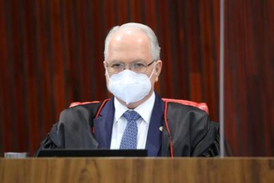 Eleições 2022: Em reunião sobre transparência das eleições, Fachin diz que ‘atacar Justiça Eleitoral é atacar a democracia’