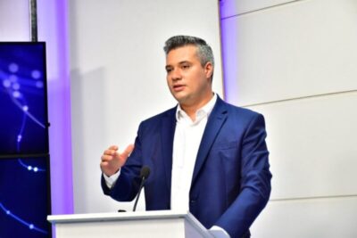 Em primeiro debate eleitoral, Neto Evangelista mostra preparo e propostas para a Prefeitura de São Luís