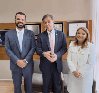 Em Brasília, prefeito de Penalva anuncia viatura e instalação da Guarda Municipal para a região do Jacaré