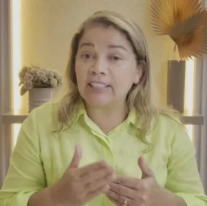 Deputada classifica de ‘crentefobia’ críticas por fala sobre ‘submissão da mulher’