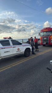 Policia Militar evita suicídio na Ponte do São Francisco em São Luís