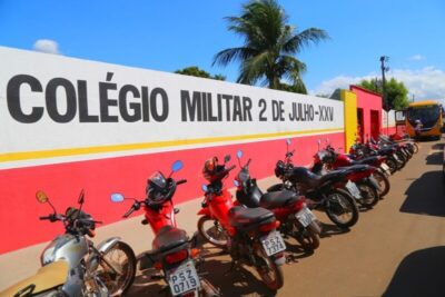 Gêmeas expulsas de Colégio Militar por chamar diretor de ‘você’ são reintegradas em São Mateus