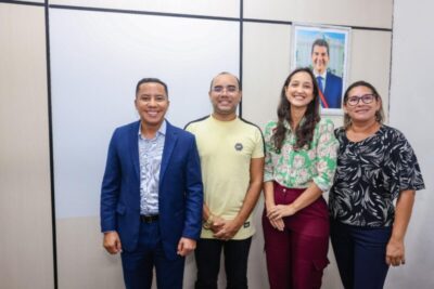 Penha reforça compromisso com a educação e solicita melhorias em escolas