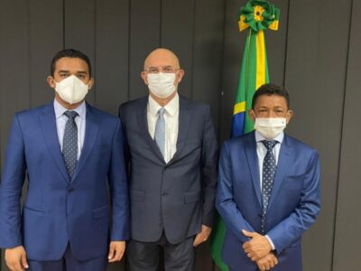 Prefeito Luís Filho vai até Brasília levar demandas ao Ministro da Educação
