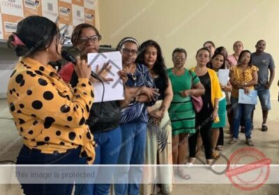 Artesãos participam de oficina para criação de portfólio profissional