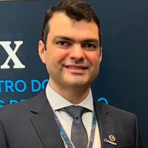 Defesa de Aurino Rocha diz que afastamento de cartório segue trâmite legal e acusações de interferência são falsas