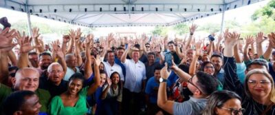 Brandão entrega Areninha Esportiva e vistoria obras em Cajari