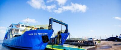 Carlos Brandão entrega mais um ferry boat na travessia entre a Ponta da Espera e o Cujupe