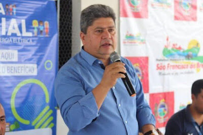 Com prefeita reprovada pelo TCE e pelo povo, Adão Carneiro é favorito em São Francisco do Brejão