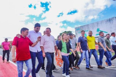 Iracema Vale prestigia entrega de obras nas festividades do aniversário de Urbano Santos