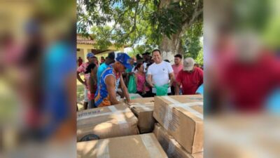 Deputado Pará Figueiredo e Carlos Figueiredo entregam 6 Toneladas de peixes para famílias em São João Batista