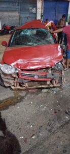 Carreta colide em vários veículos parados na BR-135