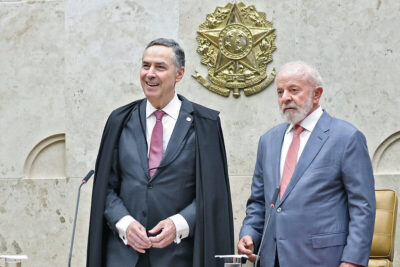 Seria uma comemoração??? Jantar entre Lula e ministros STF é adiado em meio à iminente denúncia contra Bolsonaro