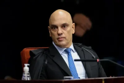 Por unanimidade, turma do STF torna Bolsonaro e mais 7 réus por golpe