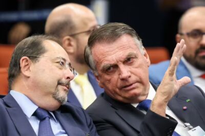 STF retoma julgamento de denúncia que pode tornar Bolsonaro réu