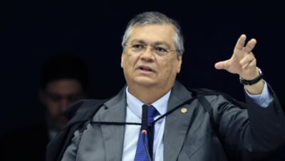 Assessores de Dino no STF são denunciados à PGR por suspeita de ‘arapongagem’ Assessores do ministro do STF teriam acessado sistemas inter