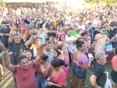 Pré-candidato de Iracema em Vargem Grande une oposição em festa de aniversário