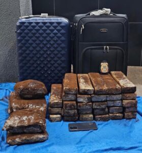 PF apreende droga em aeroporto de Imperatriz/MA