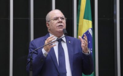 Nos 113 anos de Santa Quitéria, Hildo Rocha enaltece gestão Samia Moreira e parabeniza município na tribuna da câmara