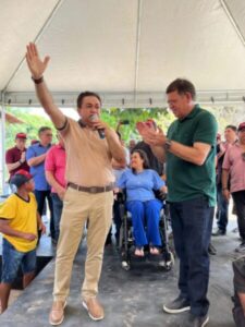 Stênio Rezende reúne mais de 3 mil em Vitorino Freire