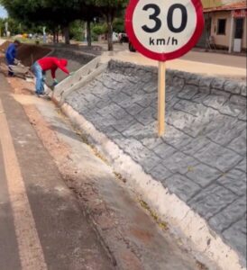 Urbanização da entrada de São João dos Patos ganhará revestimento com efeito de pedra rústica