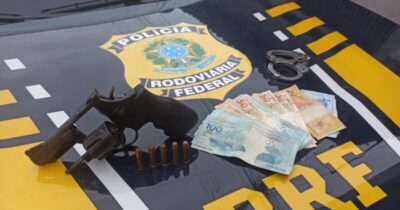 Motociclista que transitava sem capacete é preso com arma de fogo em Itapecuru-Mirim