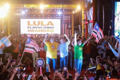 MULTIDÃO LOTA CONVENÇÃO DE CARLOS BRANDÃO, CAMARÃO E FLÁVIO DINO NO ÚLTIMO SÁBADO (30).