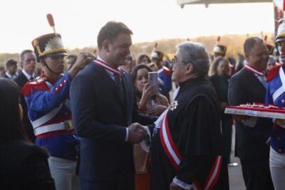 Deputado Rubens Pereira Jr. recebe Comenda da Ordem do Mérito Judiciário do Trabalho