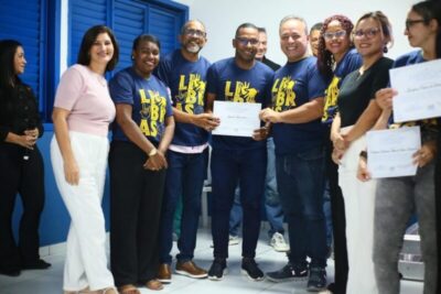 Prefeito Fred Campos incentiva a inclusão com formação de turma no curso de Libras em Paço do Lumiar