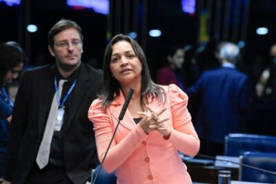 Senadora Eliziane Gama protocola projetos para sustar decretos armamentistas de Bolsonaro