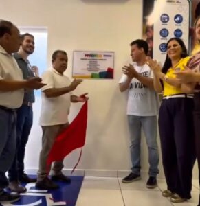 Felipe Camarão e prefeito Fernando Bermuda inaugura unidade do Viva/Procon em Campestre