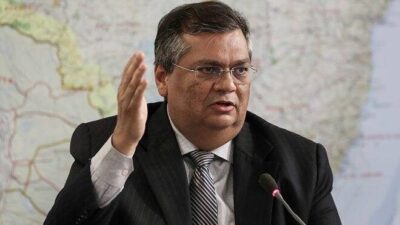 Governador Flávio Dino anuncia que deixará o governo e passará o comando ao vice Carlos Brandão