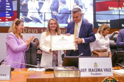 Procuradora Maria Luíza Ribeiro Martins recebe título de ‘Cidadã Maranhense da ALEMA