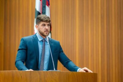 Davi Brandão enquadra Othelino e convida: “vamos pedalar e ver de perto as obras do governo”