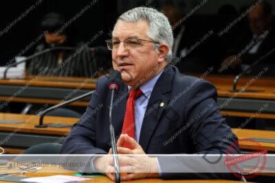 “Não contem com o governo para mudar a legislação de aborto do país”, diz Padilha