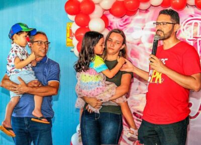 SISTEMA CENTRO NORTE REALIZA CAFÉ DA MANHÃ E SORTEIO DE BRINDES PARA COMEMORAR O DIA DAS MÃES EM PRESIDENTE DUTRA/MA.