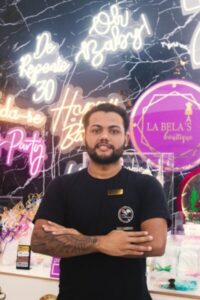 Lucas Acrílico: 200 mil seguidores e uma trajetória de fé, superação e sucesso