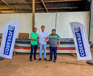 São Benedito do Rio Preto: Parceria com CODEVASF beneficia o município com dois barcos