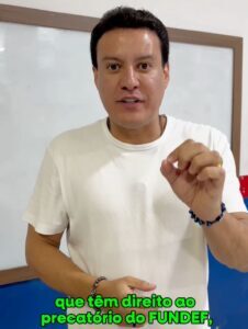 PGE diz que sindicato quer dinheiro dos professores; Felipe Camarão comemora manifestação