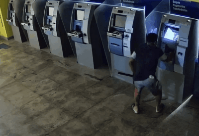 Preso suspeito que tentou arrombar caixas eletrônicos com machado em Rosário