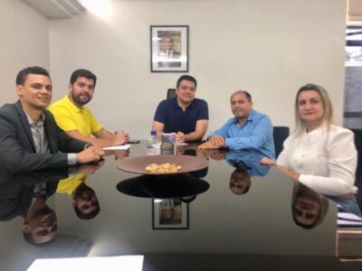 Vereador Sargento Lopes se reúne com o deputado federal Marreca Filho e com o Secretário da SEINC/MA, Júnior Marreca, e alinha ações em benefício da cidade de Paraibano