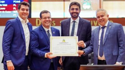 Alema concede Título de Cidadão Maranhense ao farmacêutico Luiz Fernando Ramos Ferreira