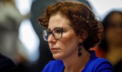 Deputada Carla Zambelli, condenada pelo STF, deixa o Brasil