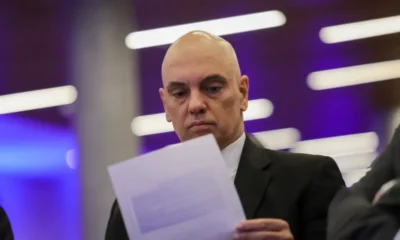 Ministro Alexandre Moraes pede a Jair Bolsonaro prova de que foi convidada para posse de Donald Trump