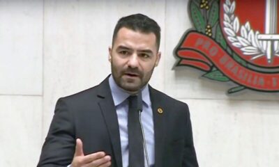 Arthur do Val manda carta a deputados e diz que não concorrerá à reeleição