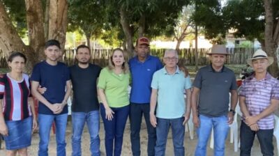 Mais um prefeito pula do ferry encalhado de Brandão e entra no foguete de Weverton