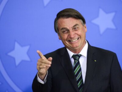 No Maranhão, Bolsonaro chama Flávio Dino de “gordinho ditador”