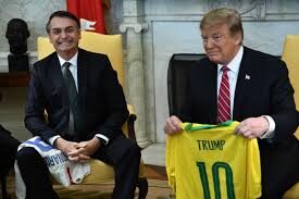 Lambebotismo: EUA retiram Brasil da lista de países em desenvolvimento