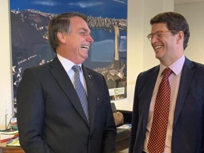 Ministro de Bolsonaro é alvo de Operação da PF