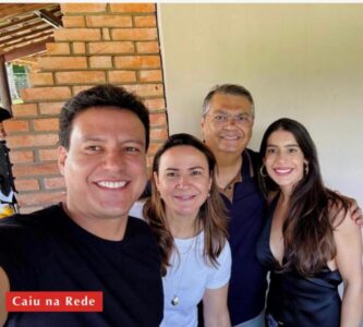 “Com o casal que amamos”, diz Felipe Camarão